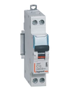 Disjoncteur DNX³ 4500 - vis/vis - U+N 230V  10A - 4,5kA - courbe C - 1 module -  406773